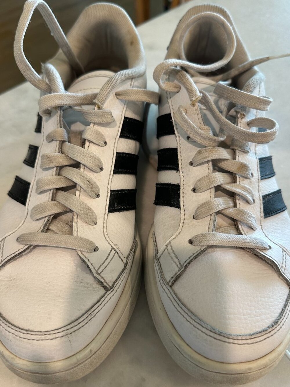 Ladies Adidas Grand Court Sneaker Size 8 1/2